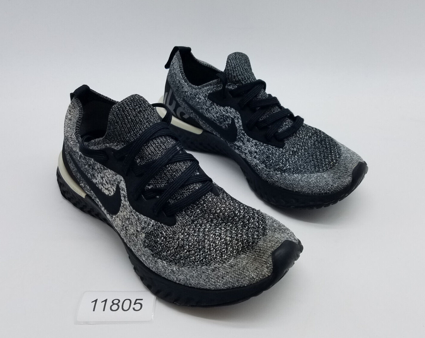 Nike Epic React Flyknit Women's Size 7 Running Shoes Black White Oreo
