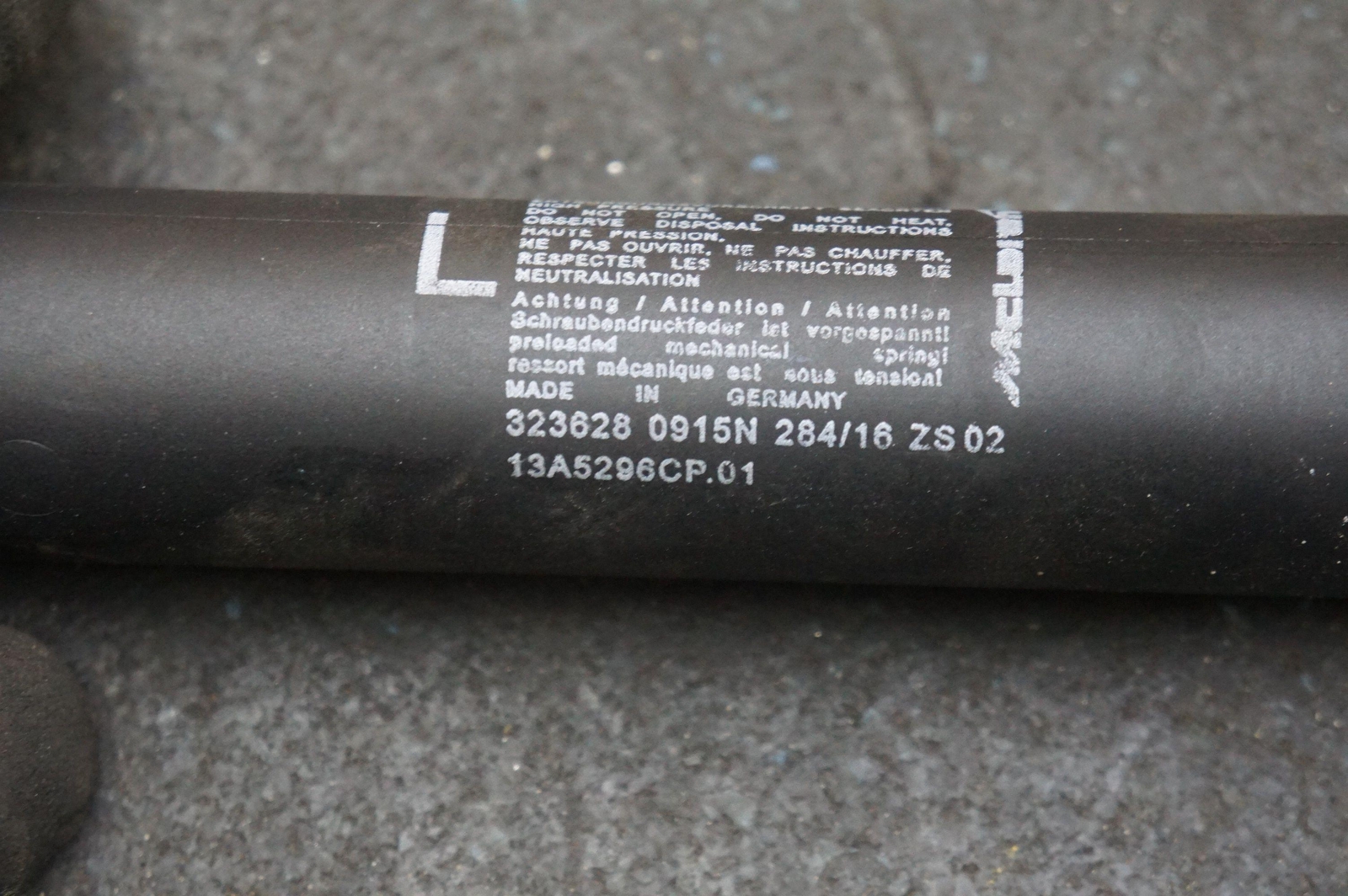 Left Driver Door Lift Strut Cylinder Shock 13A5296CP OEM McLaren 540C 570S 2017