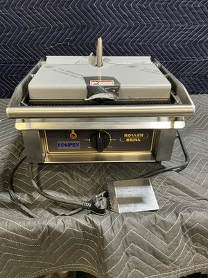 Equipex PANINI Commercial Panini Press w/ Cast Iron Smooth Plates, 208-240