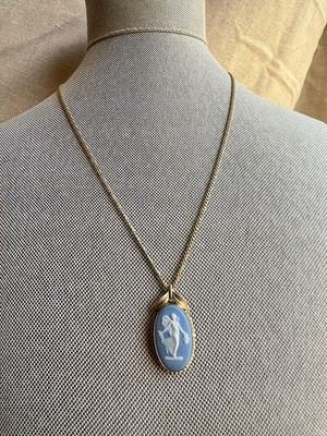 Wedgwood Jasperware Blue Cameo Pendant Necklace Gold Tone Vintage