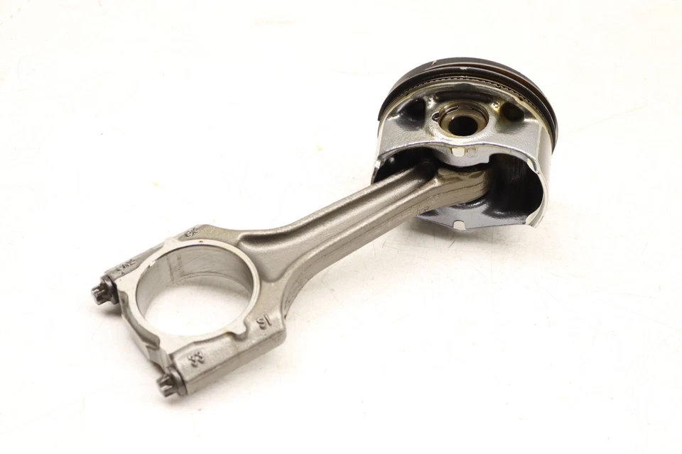 2018-2024 AUDI A5 SPORTBACK 2.0L - Piston W/ Connecting ROD 06N107065D - Image 2 of 4