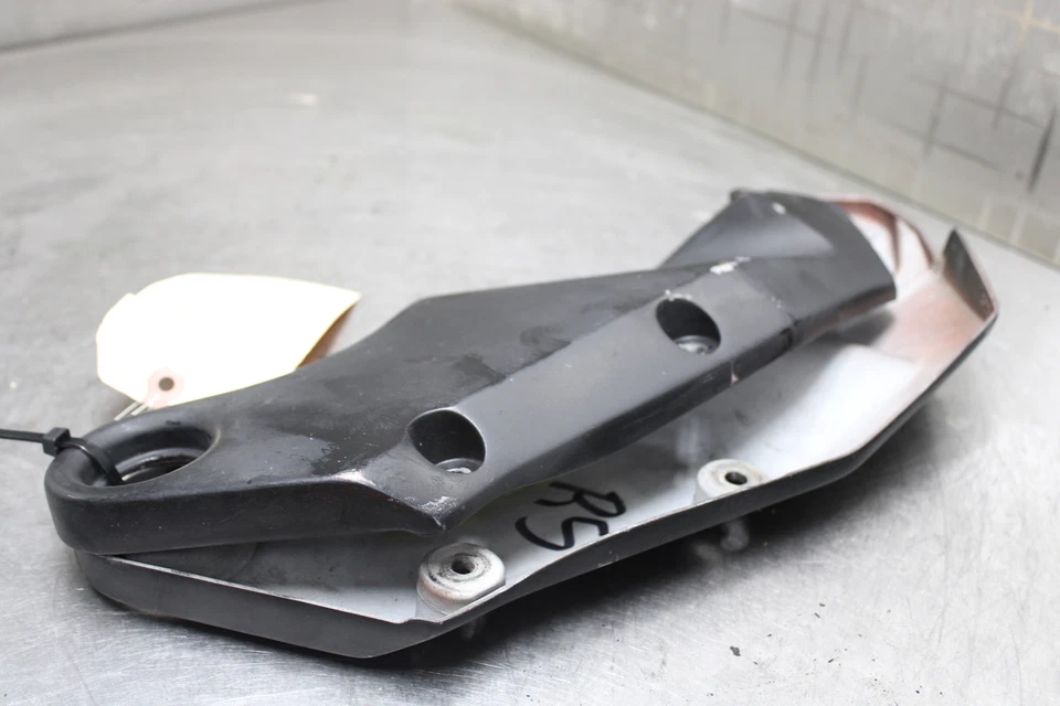 05-06 Kawasaki Z750S frame cover - Image 4 of 4
