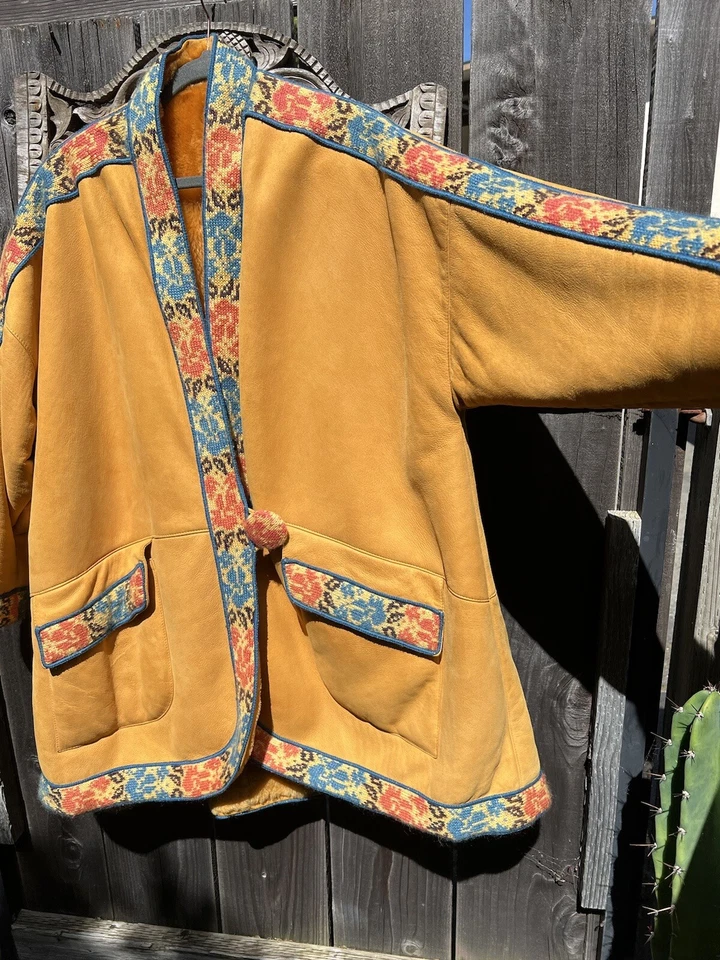 Fendi Shearling Coat Vintage Made In Italy 100% Wool - Image 4 of 4