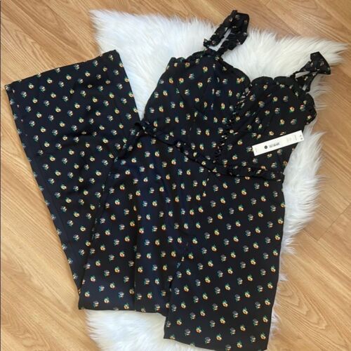 NWT Aqua Black Floral Women's Jumpsuit Size Medium Wide leg ($78 retail)