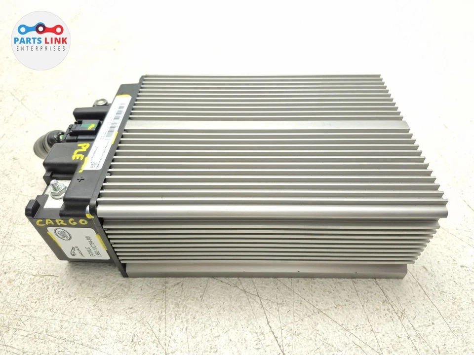 Land Rover Defender 110 2020-23 paquete de batería híbrida de litio de 48 V MHEV L663 L460 Foto 2 de 4