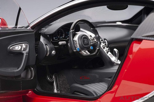 AUTOart 1 12 Bugatti Chiron 2017 Red Black 12113 - Picture 3 of 9