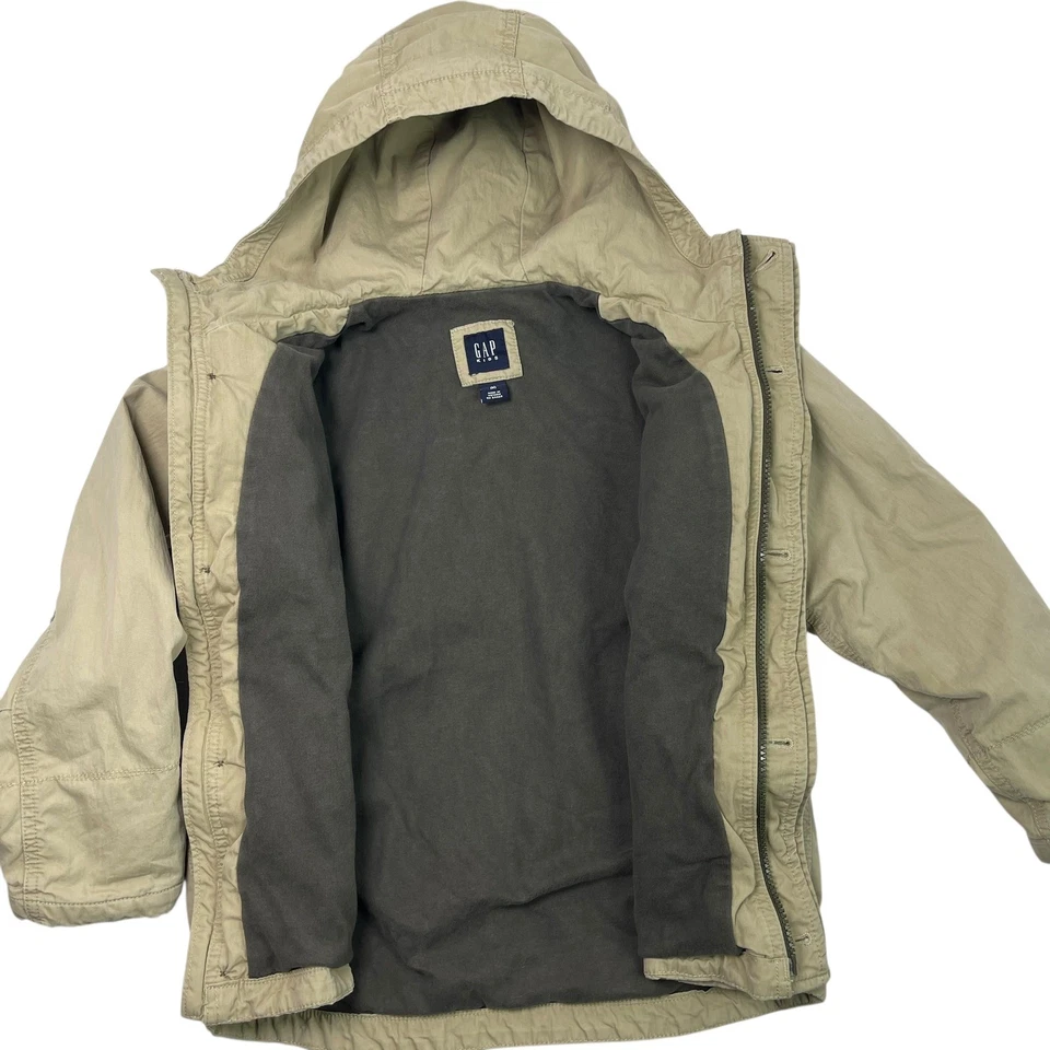 Chaqueta aislante con capucha caqui GAP de la década de 2000 para niños 8 bolsillos de carga parkas utilitarias Foto 4 de 4