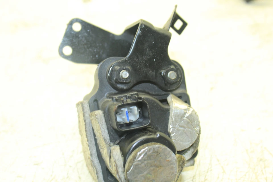 2009 YAMAHA RAIDER 1900 OEM EXHAUST VALVE SERVO MOTOR A39D - Imagem 2 de 4