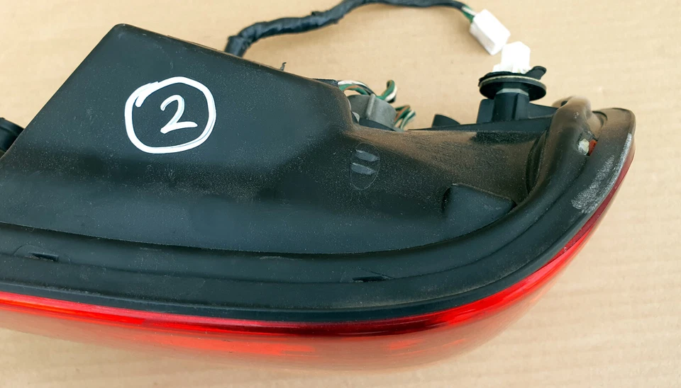 Задний правый задний фонарь Lexus LS400 97 98 99 20 от оригинального производителя JDM б/у: Toyota Celsior - Изображение 4 из 4