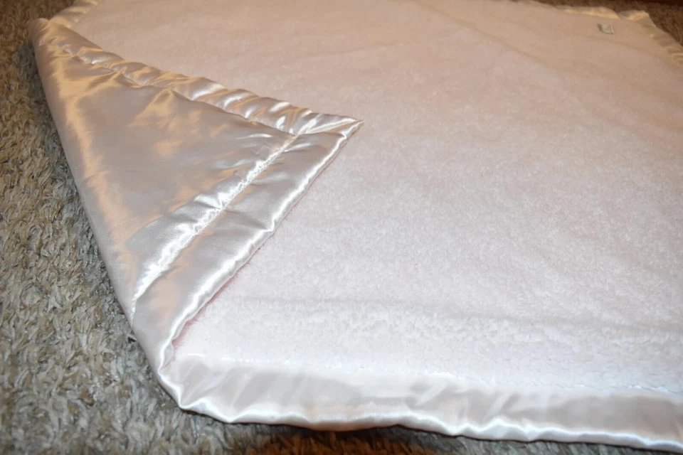 H3 LN MUDPIE Light Pink Plush Sherpa Satin Crib Baby blanket Mud Pie - Image 2 of 4