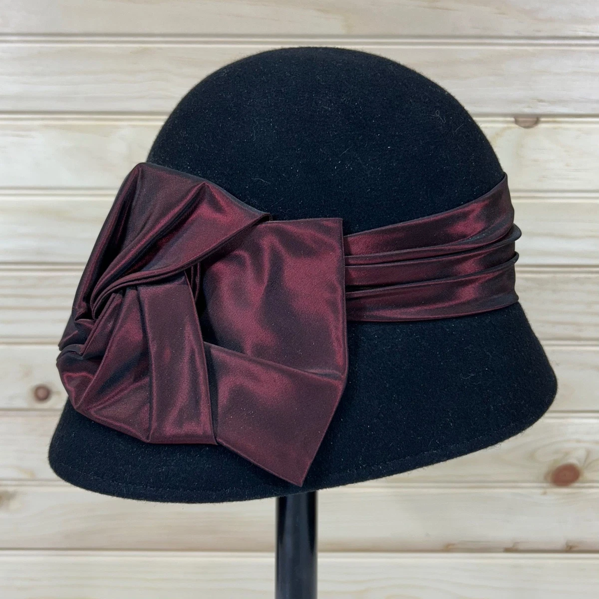 Laura Ashley Vintage Navy Blue 100% Wool Felt‎ Cloche Hat Made in Great Britain Vintage 1940s Navy Blue Wool Felt Hat Curled Feather and  main image 2