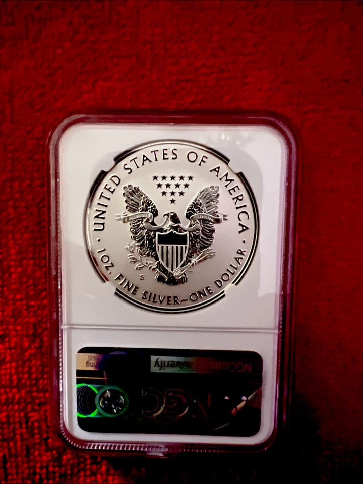 Silver Eagle 2019-S mejorado a prueba inversa graduación profesional Pr-69 de EE. UU. Foto 4 de 4