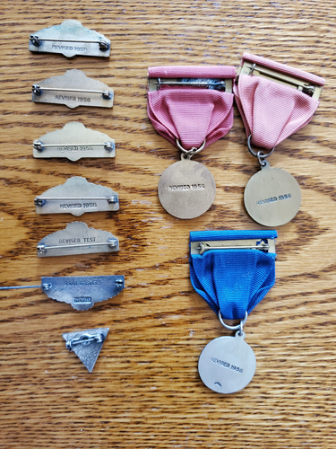 10 Different 1950's Roller Skating Award Pins, Rink Operators Medal & Ribbon - Picture 6 of 10