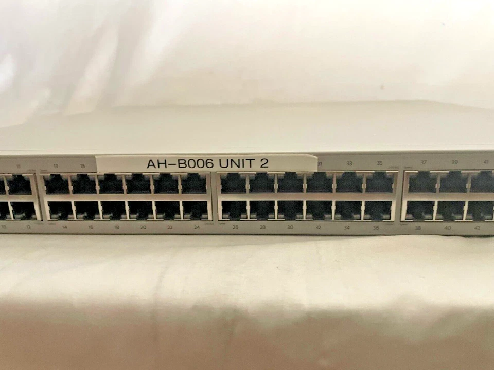 Avaya Nortel BayStack 5520-48T-PWR 48-Port PoE Switch - Image 3 of 4