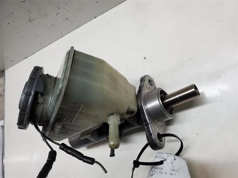 2000-2004, Acura RL, Brake Master Cylinder, Part Number - 46100SZ3A62 - Image 4 of 4