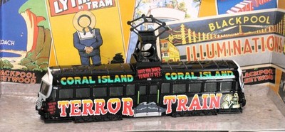 CORGI OOC 1:76 OM44002 BLACKPOOL BRUSH RAILCOACH TRAM TERROR TRAIN BOXED