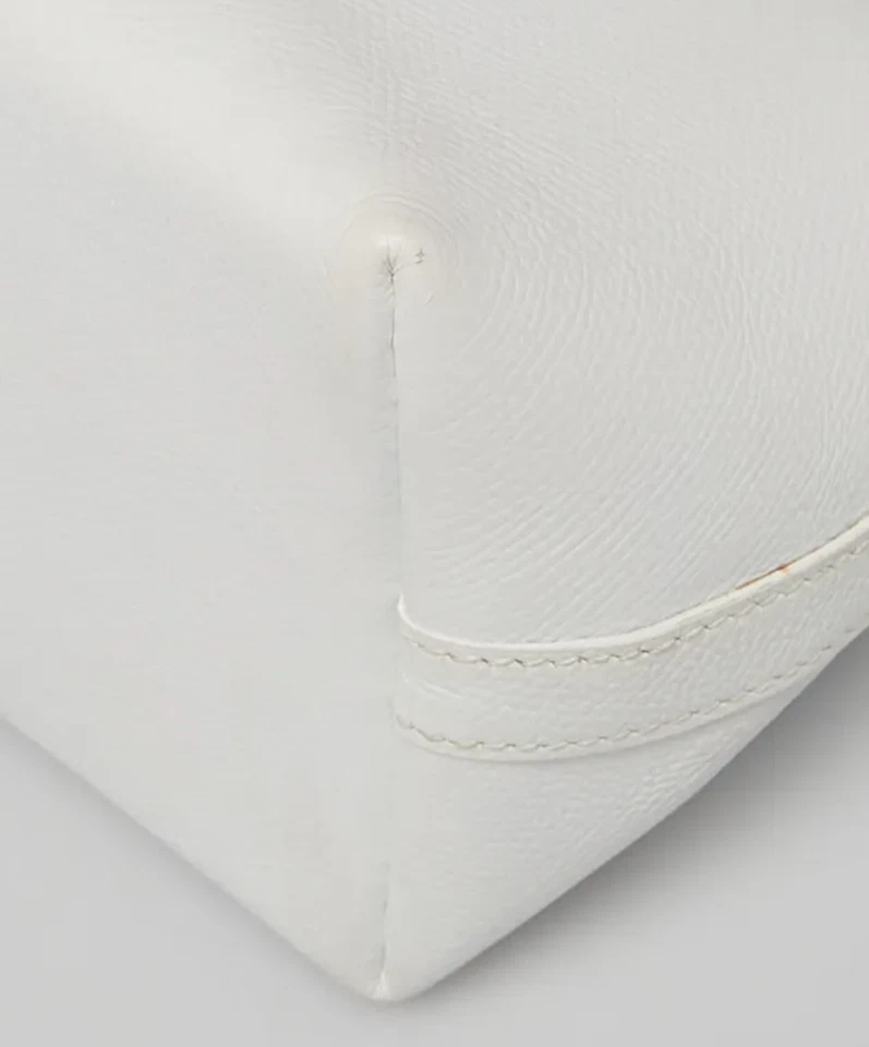 Hermes Berlingot 23 PM White Courchevel Leather Shoulder Bag Very Good Condition - Image 4 of 4