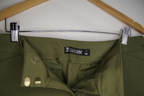 7th Avenue Design Studio NY&Co Womens Green Shorts 10 - Picture 5 of 6