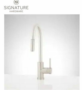 Mirabelle Ravenel Pullout Spray Kitchen Faucet With Magnetic