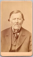 ANTIQUE CIRCA 1870S CDV BUSHBY & HART HANDSOME OLD MAN WEARING SUIT LYNN MASS.