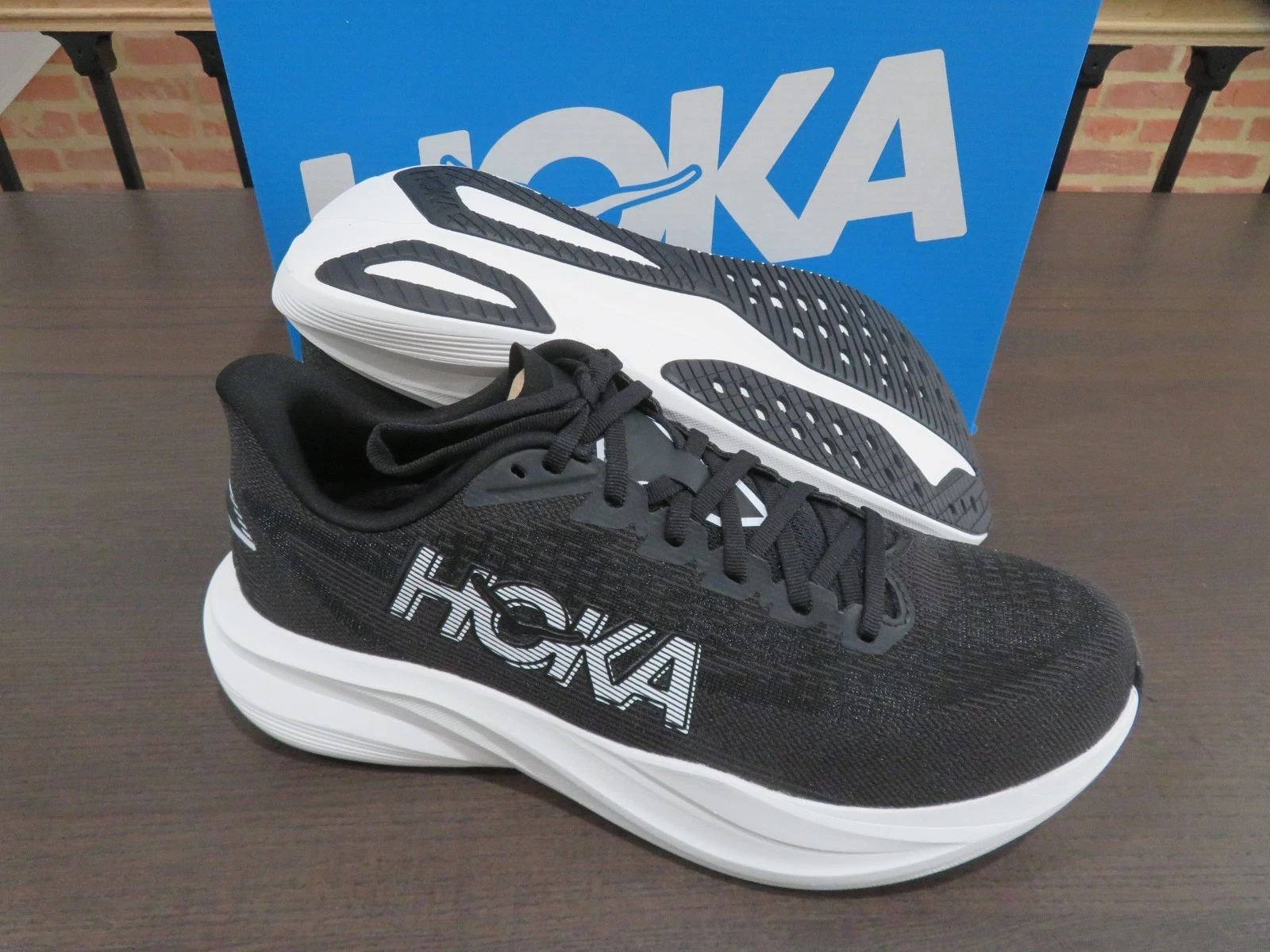 Hoka One One Mach 7 Mens 12 Shoes 1171904 BWHT Black White Running Gym Sneaker