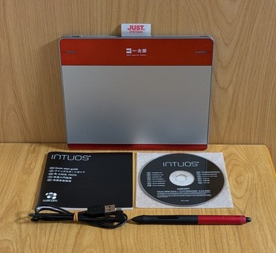 Wacom Ichitaro CTH480/R Intuos small Limited Tablet Excellent+