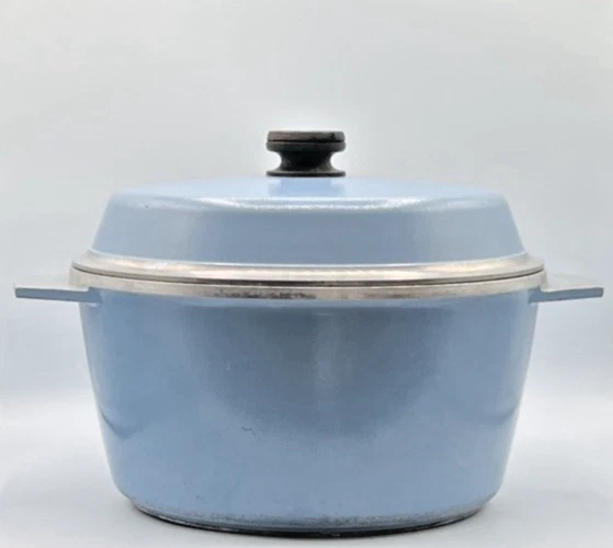 Vintage Kitchen Fair KF Heirloom Dutch Oven Sky Blue Cast Aluminum Wood Knob 14"