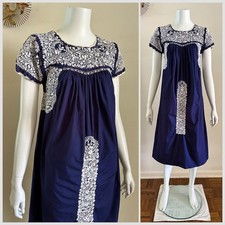 1970s San Antonino Oaxacan Huipil Dress Cotton Hand Embroidered Mexico S VTG