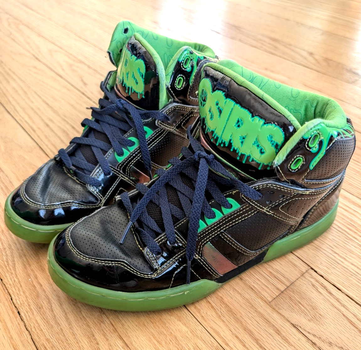 EUC Rare Osiris NYC 83 Green Slime High Tops Men display picture 1