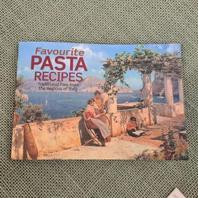 Favourite Pasta Recipes: Traditional Fare from t... by Ponzo, Brunella Paperback
