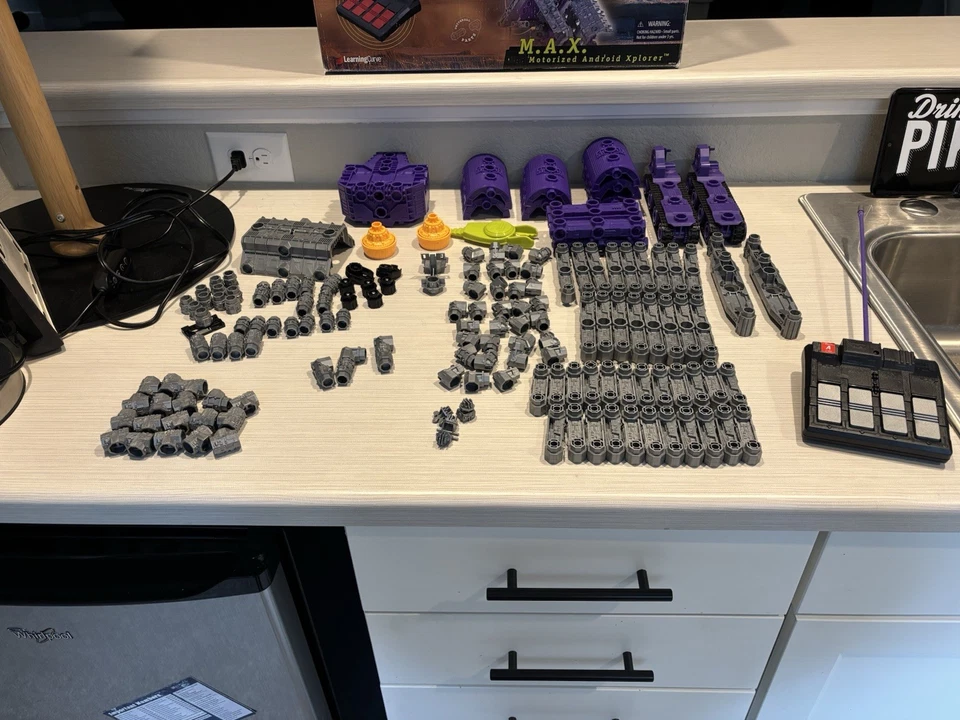 Lot Of Robotix MAX Explorer - Image 3 of 4