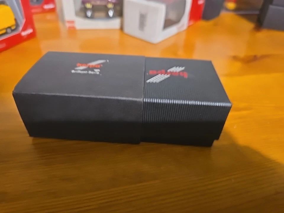 Herpa H0 101639 Porsche Cayenne Turbo Brillant Serie 1/87 - Immagine 4 di 4