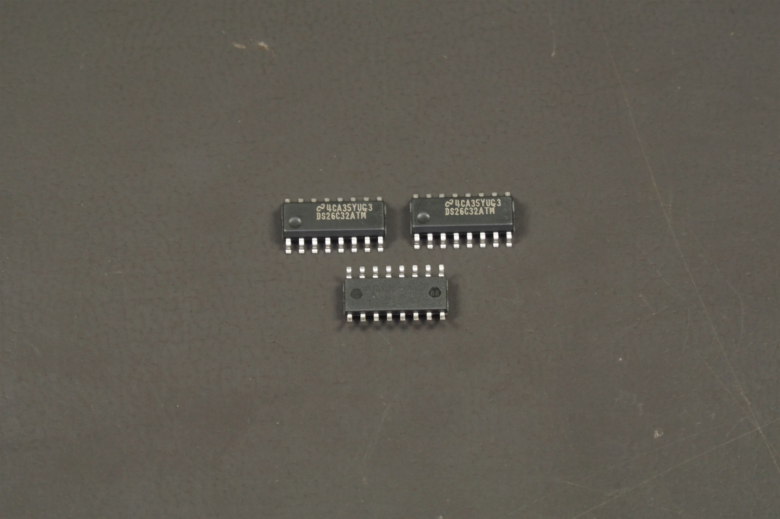 26LS32 Quad Differential Line Receiver DIP-16 16 Pin Dual In Line Package Chip Electrical - Foto 5