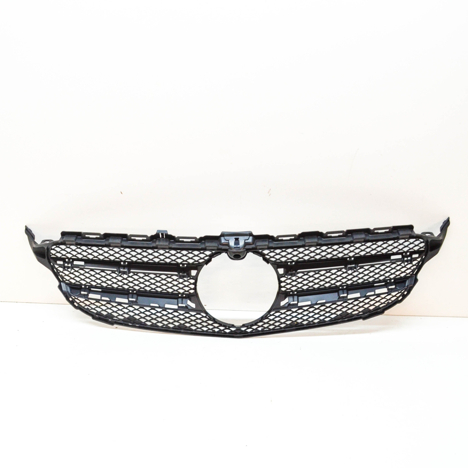 MERCEDES-BENZ C-KLASSE W205 Kühlergrill vorne A2058880323 2016