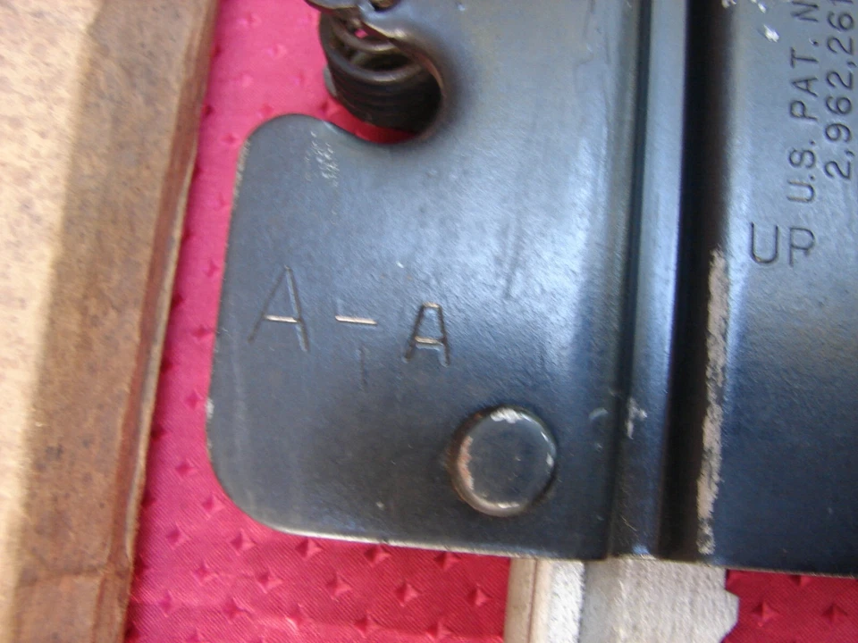 63 1963 OLDS OLDSMOBILE STARFIRE 88 98 NOS BUMPER JACK GM pt# 381549 - Imagem 4 de 4