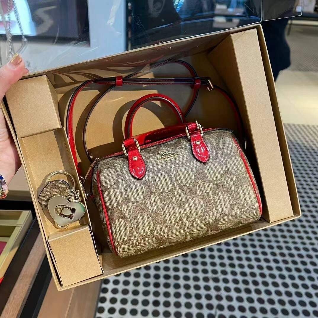定番★COACH★Mini Rowan Crossbody Bag Coach Women's Mini Rowan Top Zip File Crossbody Bag in