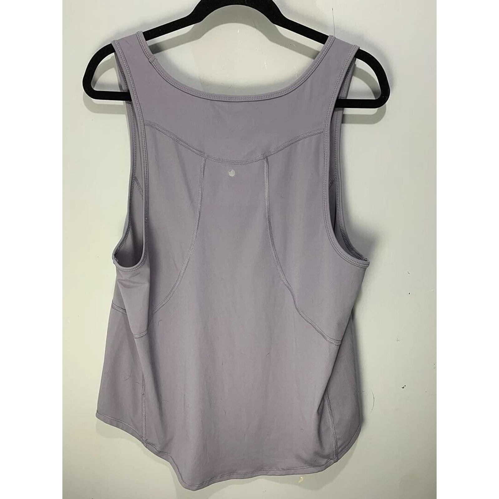 yogalicious sleeveless tank-top