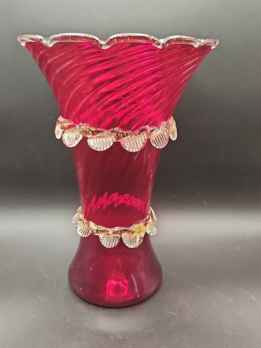 Vtg Ruby Red Murano Mazzega Vase c. 1950s Gold Accents Trumpet Shaped 8 1/2 Inch - Picture 8 of 17