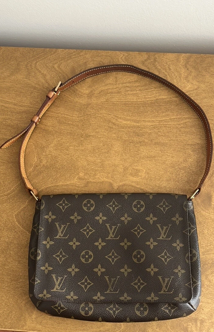 louis vuitton monogram musette tango