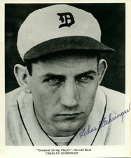 CHARLES GEHRINGER  DETROIT TIGERS HALL OF FAME  AUTOGRAPHED 8 X 10 PHOTO 