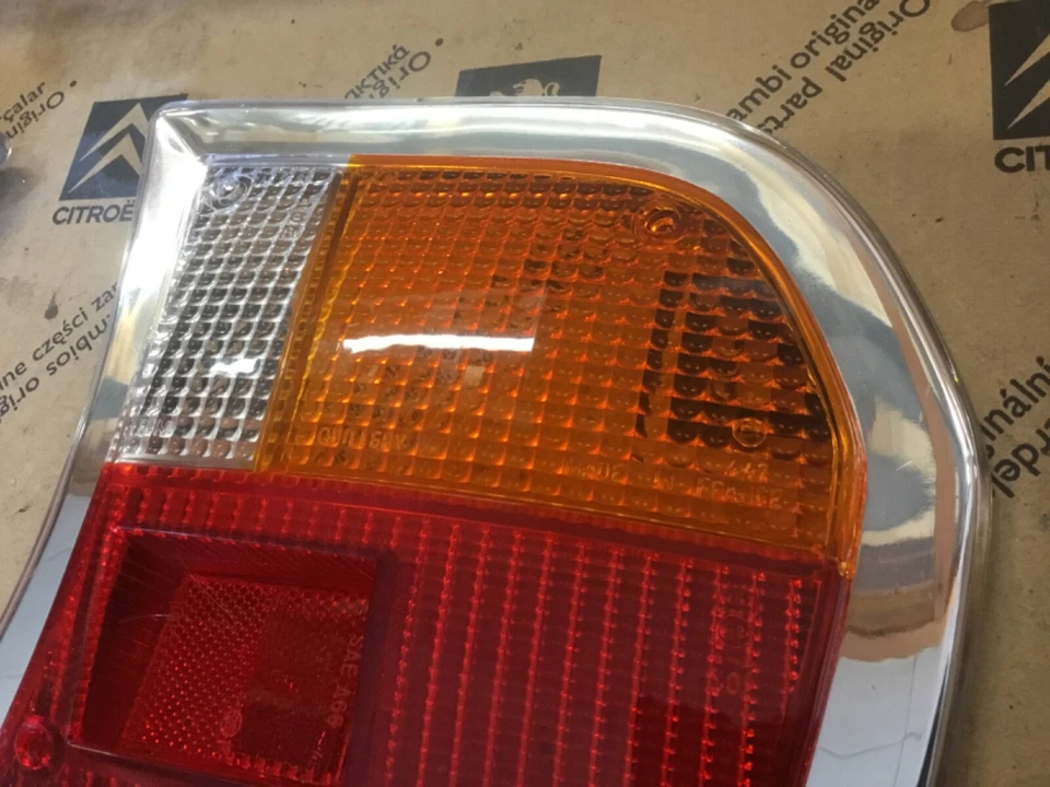 Peugeot 504 1968-1981 saloon GL TI rear lamp light lens quillery 634585 634586 - Image 2 of 4