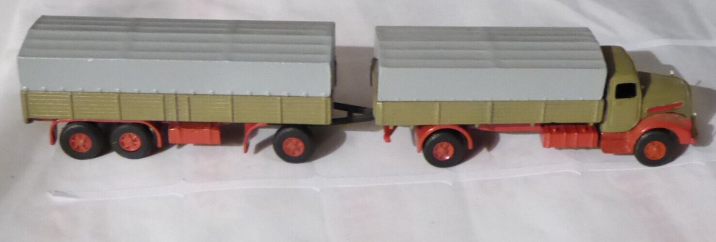 Brands track N 1:160 older man F 8 road vehicle chassis / plane, rare,