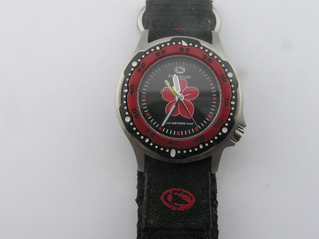 Vintage Freestyle Ladies Watch Fancy Dial w/ Band Working