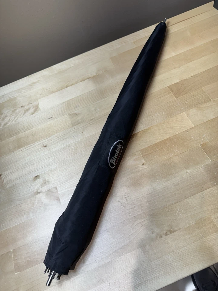 PHOTEK 46" Umbrella with Black Cover Photo Photography - Image 3 of 4