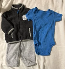 NWT Carter’s Baby Authentic Wilderness 3-Piece Fleece Outfit - Size 3 Months