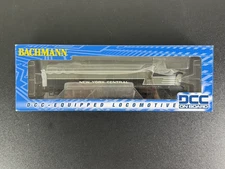 NIB  Bachmann 61803 HO Scale NYC RF16A Sharknose Diesel Loco - lightning stripe