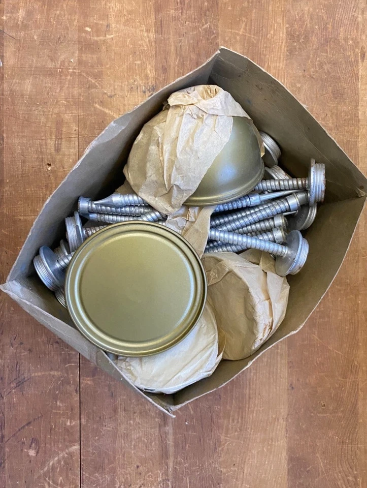 Estuche antiguo/de colección de 10 latas de aceite de engrasador NOS Deadstock EAGLE, hecho en EE. UU. Foto 2 de 4