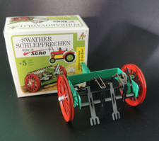 Blechspielzeug - Traktor-Zubeh&ouml;r Heuwender Tedder (Schwader) AGRO KOVAP 0400 NEU