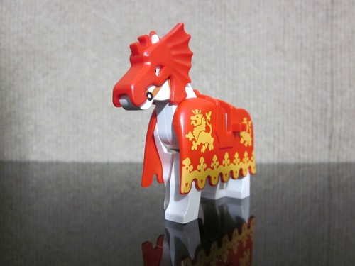 Lego Horse Barding Ruffled Edge Dragons Pattern Red Blue And Red Yellow Armor (b - Picture 5 of 13