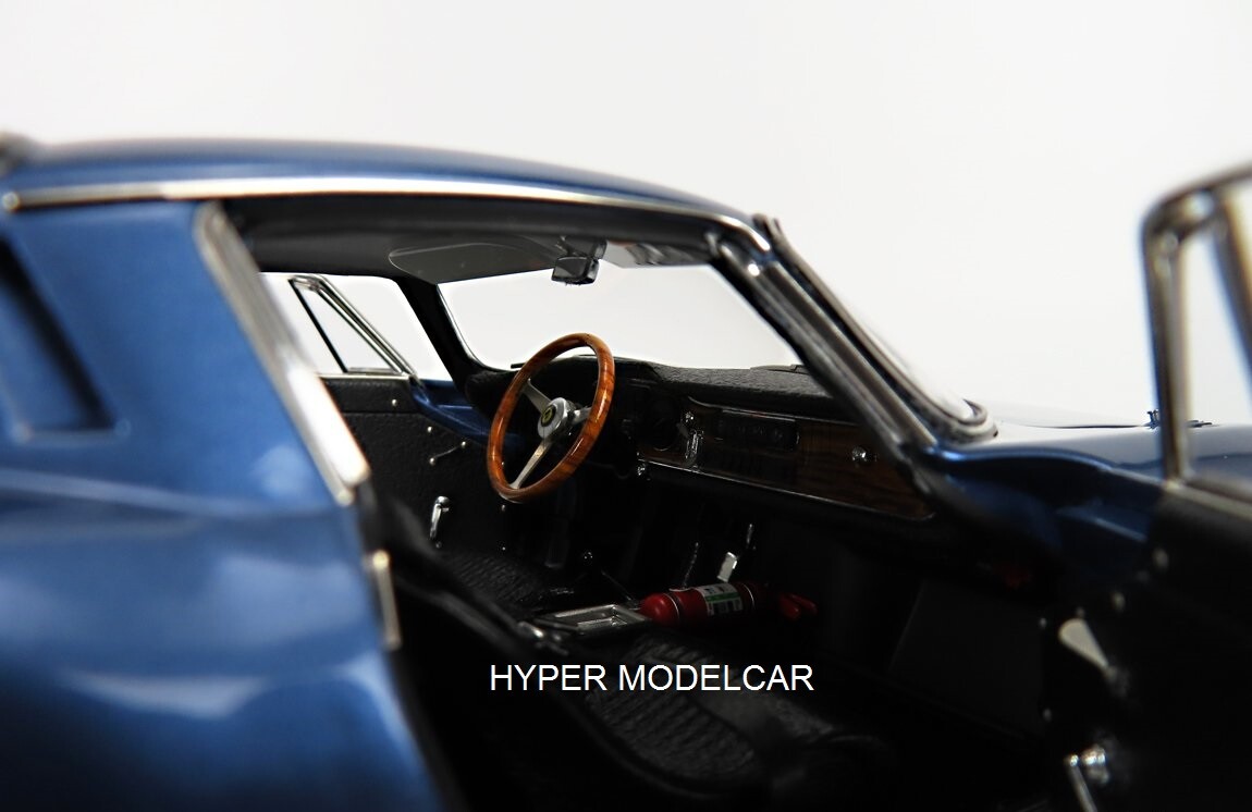 Ferrari 275 GTB & 250 LM プラモデルセット 1966 FERRARI 275 GTB/C RED LTD ED 1/18 DIECAST MODEL CAR BY